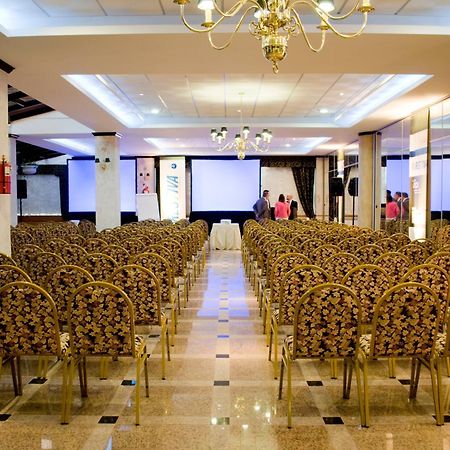 Ramada By Wyndham Buenos Aires Hotel บิเซนเตโลเปซ ธุรกิจ รูปภาพ