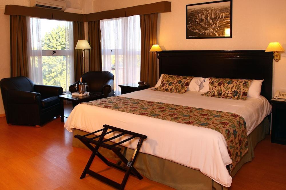 Ramada By Wyndham Buenos Aires Hotel บิเซนเตโลเปซ ภายนอก รูปภาพ