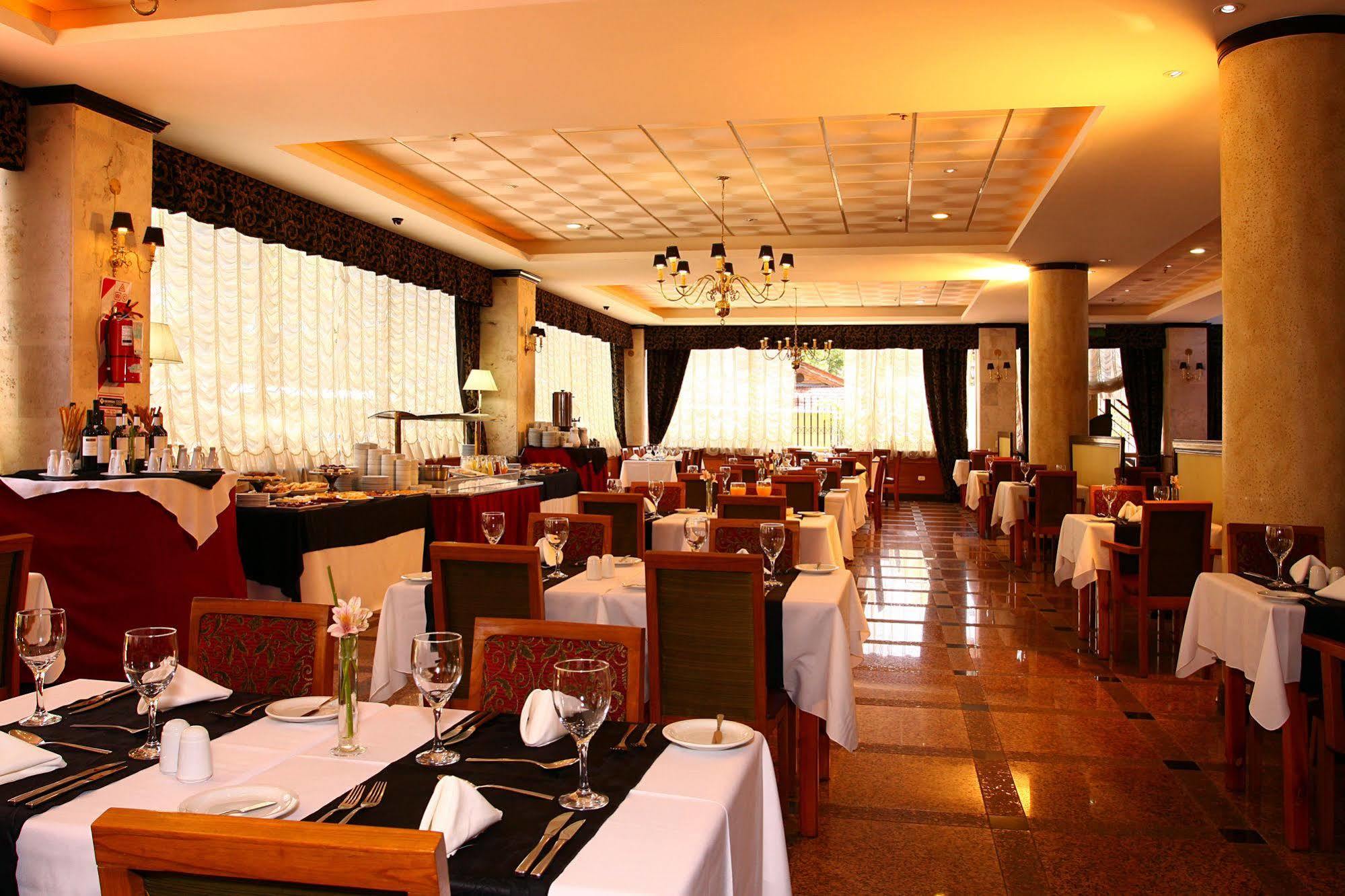 Ramada By Wyndham Buenos Aires Hotel บิเซนเตโลเปซ ภายนอก รูปภาพ
