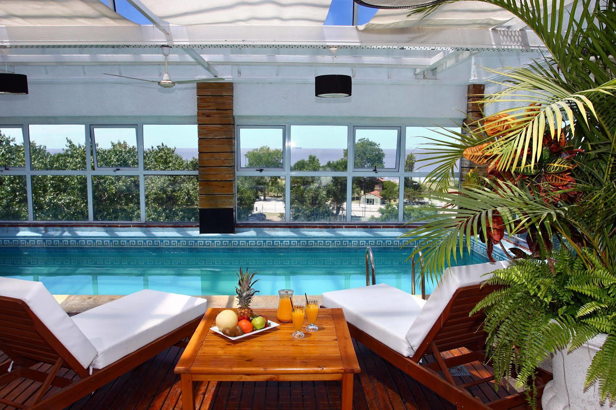 Ramada By Wyndham Buenos Aires Hotel บิเซนเตโลเปซ ภายนอก รูปภาพ