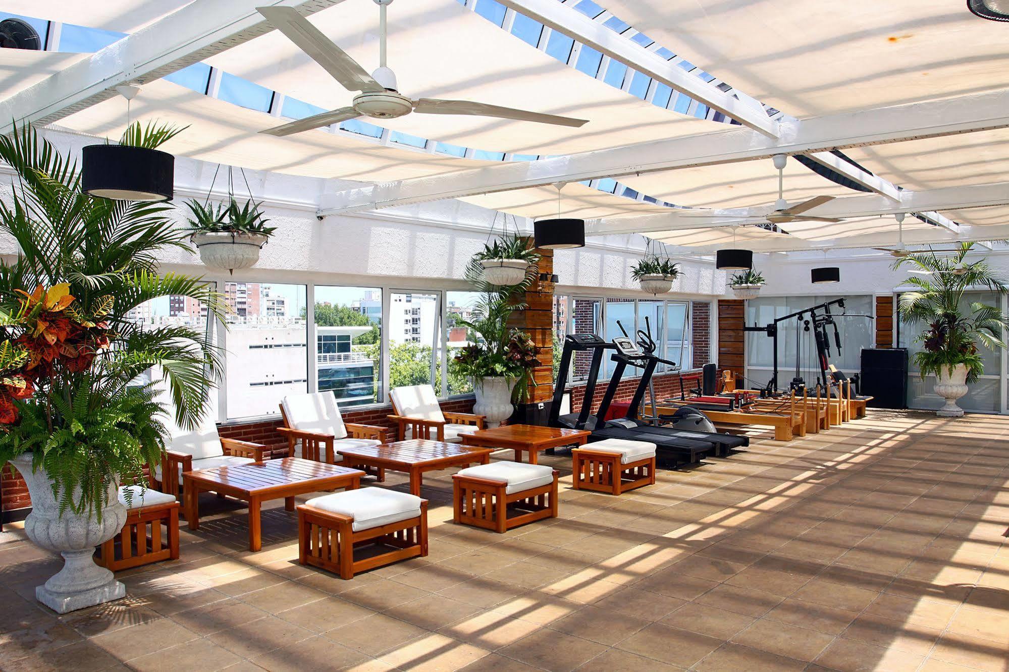 Ramada By Wyndham Buenos Aires Hotel บิเซนเตโลเปซ ภายนอก รูปภาพ