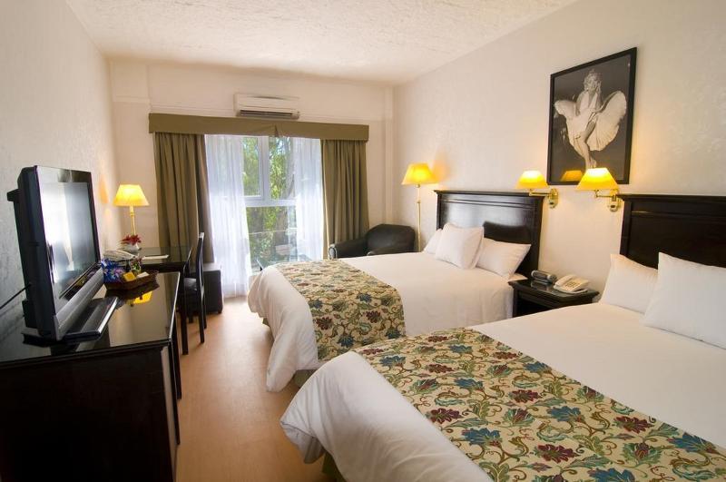 Ramada By Wyndham Buenos Aires Hotel บิเซนเตโลเปซ ภายนอก รูปภาพ